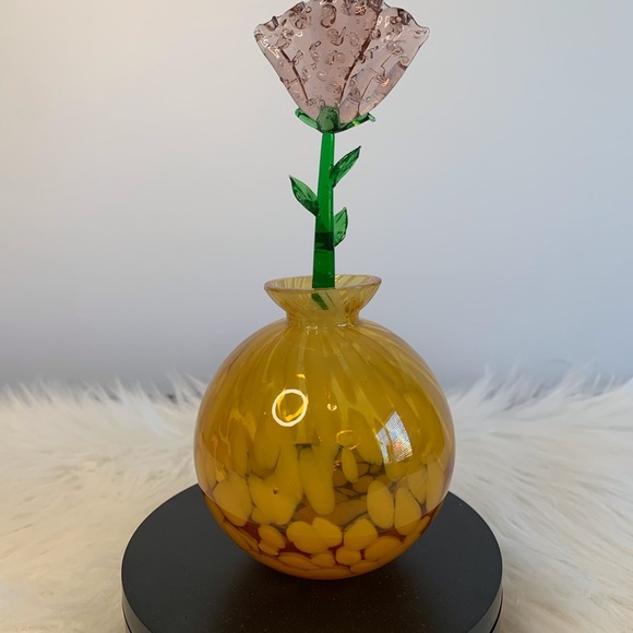 Vintage Charming Yellow and Green Glass Accent Vase - Picture 2 of 6